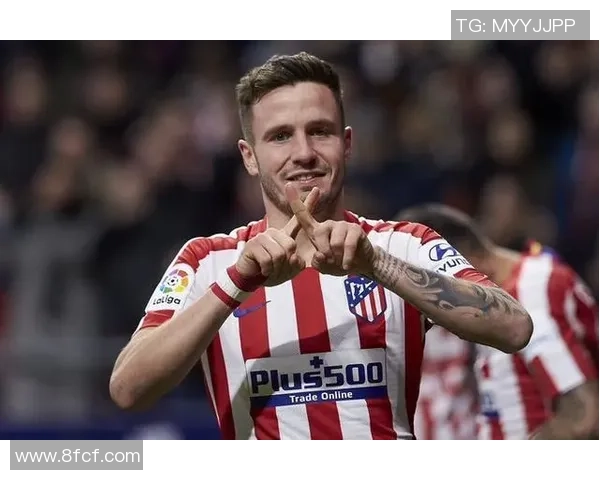 足球巨星低调伪装成猪引发球迷热议与欢乐讨论